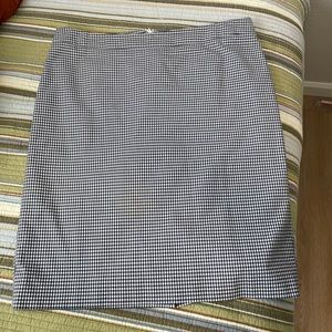 Talbots Lined Navy & White Gingham Skirt, Size 12. Like new.